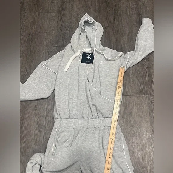 Women’s Sz SMALL Legacy Bumper Jumpsuit - Picture 6 of 6